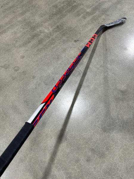 Senior CCM Jetspeed FT475 Hockey Stick Right Handed P88 (Used)