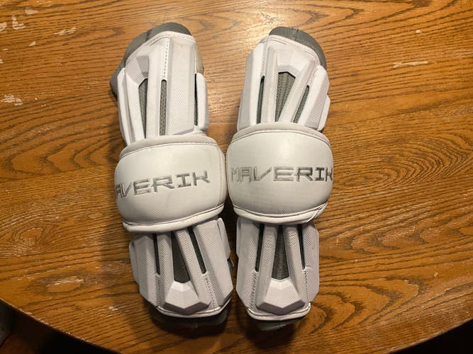 Medium Adult Maverik Max Arm Pads (Used)