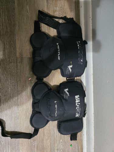 Vaughn Ventus LT60 knee pads (Used)