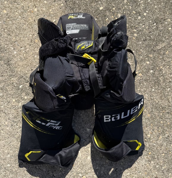 Medium Bauer Supreme ACP Pro Girdle (Used)