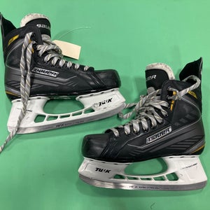 Senior Bauer Supreme 150 Hockey Skates Regular Width 7.5 (Used)