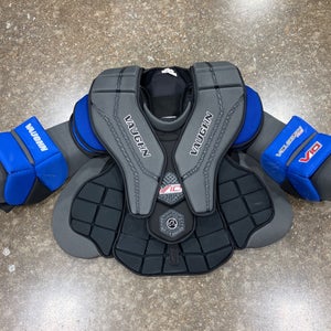 Senior Medium Vaughn V10 Pro Carbon Goalie Chest Protector (Used)