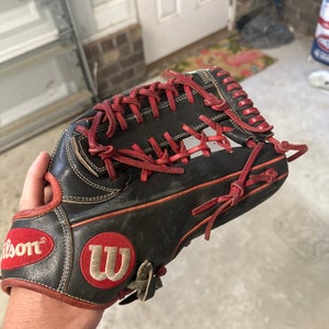 Wilson A200 RH Outfield Baseball Glove 12.5" (Used)
