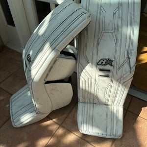 Brian's Optik 3 White 33 +1 MAX Core Goalie Leg Pads (Used 2 seasons)