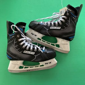 Senior Bauer Nexus N77 Hockey Skates Regular Width 7 (Used)
