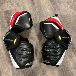 Intermediate Medium Bauer Vapor Hyperlite Elbow Pads (Used)