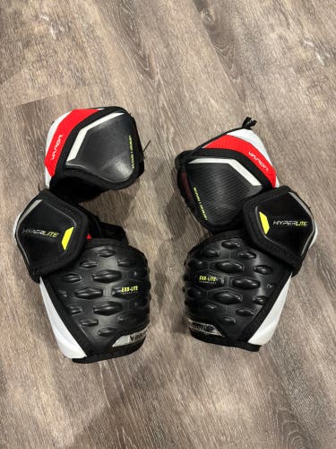 Intermediate Medium Bauer Vapor Hyperlite Elbow Pads (Used)