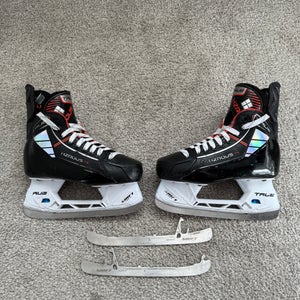2024 True HZRDUS 7X Hockey Skates Regular Width Size 2.5 (Used)