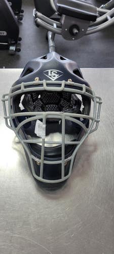Used Louisville Slugger 7 1/8 - 7 1/2 Catchers Helmet w/Mask Navy Blue One Size 11497-S000152211