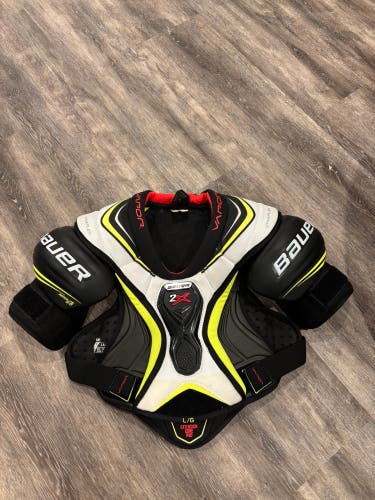 Large Junior Bauer Vapor 2X Shoulder Pads (Used)