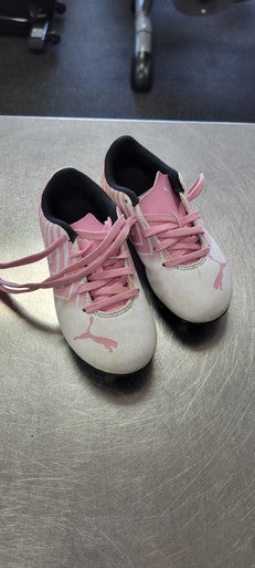 Used Puma Soccer Cleats White Youth 09.0 11497-S000152198