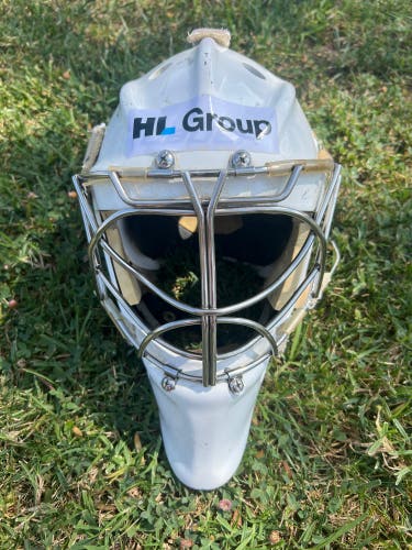 White Senior Bauer 960 Goalie Mask