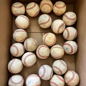 24 (2 Dozen) Rawlings Official League Collegiate Baseballs