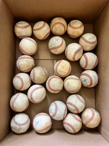 24 (2 Dozen) Rawlings Official League Collegiate Baseballs