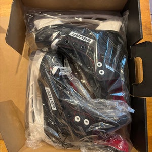 Bauer Ns Hockey Skates Regular Width Size 2 (New)