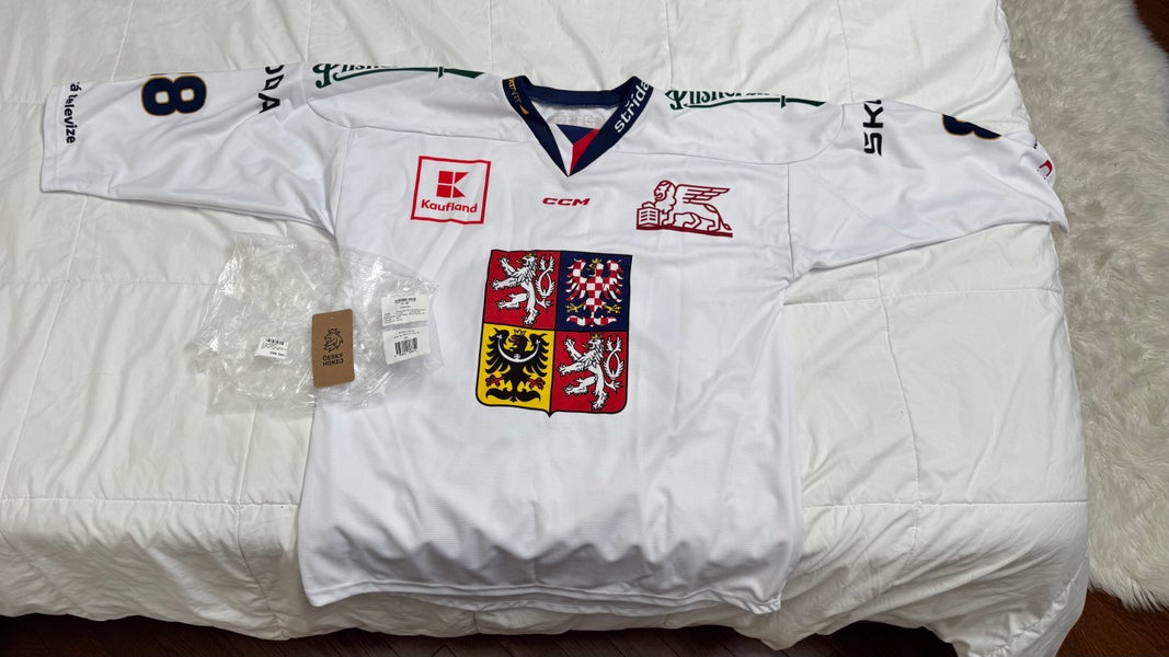 Czech Republic CCM Authentic Hockey Jersey Pastrnak Senior Size M