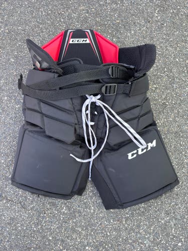 Black Junior Medium CCM Axis 1.5 Hockey Goalie Pants