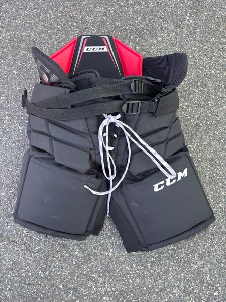 Black Junior Medium CCM Axis 1.5 Hockey Goalie Pants