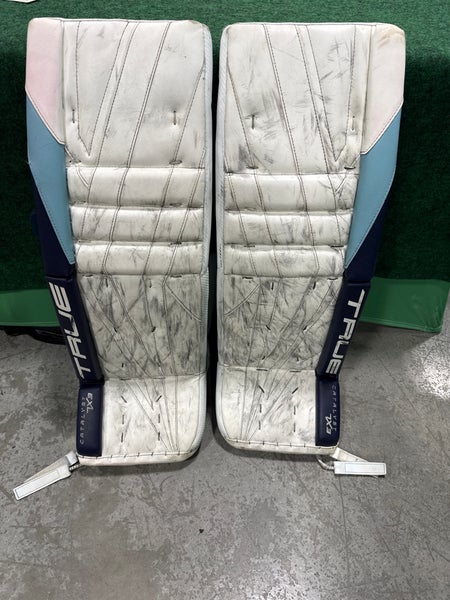White & Blue Senior True Catalyst 7X3 Goalie Leg Pads (Used) | 34” +2”