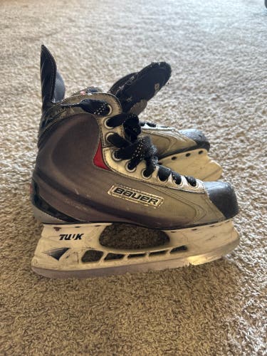 Bauer Vapor X:60 Ice Hockey Skates Size 5D
