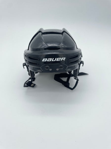 Medium Bauer Re-Akt 75 Helmet (Used)