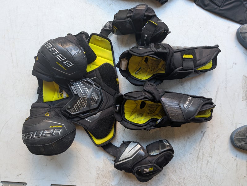 Junior Bauer M5 Pro 12" Shin Pads Pro Stock (Used)