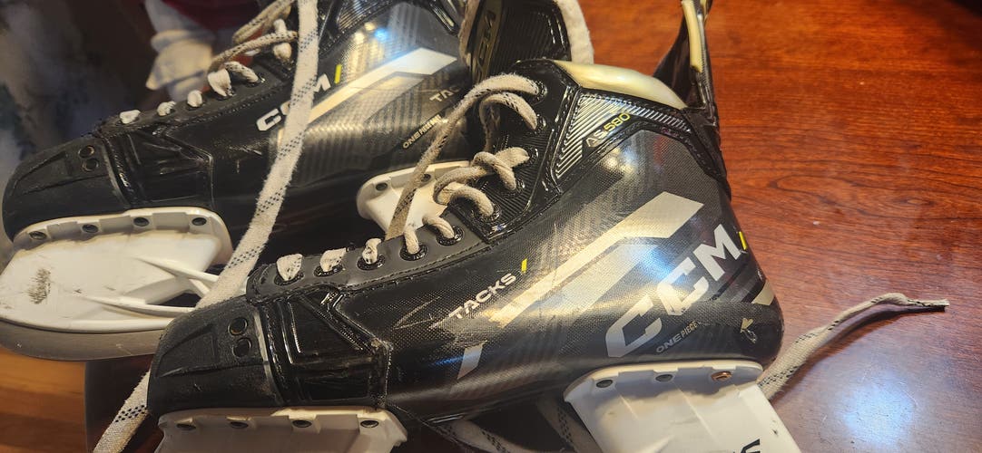 CCM AS-580 TACKS SIZE 7 ICE SKATES