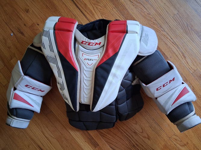 Large Intermediate CCM Eflex 5.9 Goalie Chest (Used) Protector