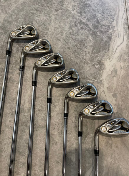 Men's 2007 TaylorMade R7 Draw Left Hand Iron Set Regular Flex Steel Shaft (Used)