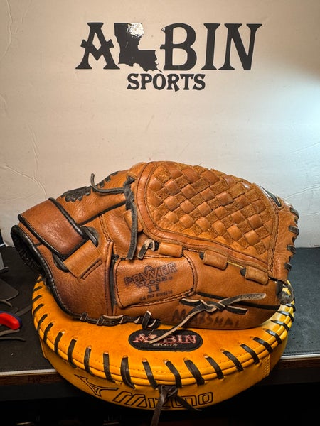 Mizuno Power Close RH Infield Baseball Glove 11.5" (Used)