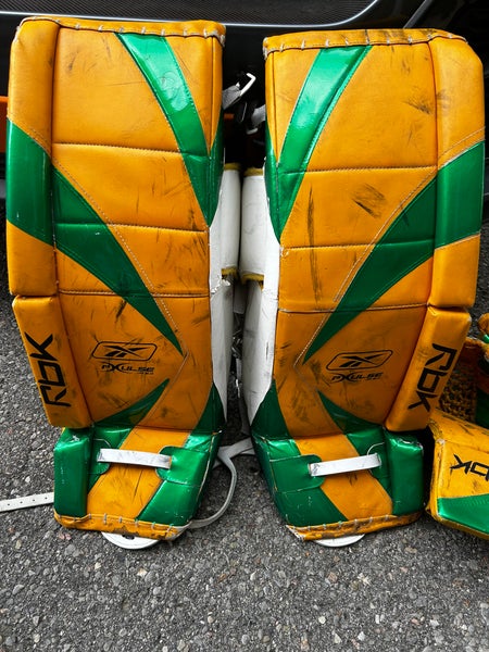 30" Reebok XPulse Goalie Leg Pads (Used)
