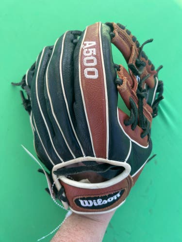 Brown Wilson A500 RH Infield Baseball Glove 11.5"