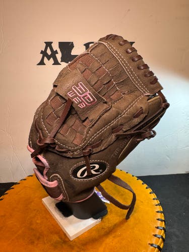 Rawlings RH Softball Glove 11" (Used)