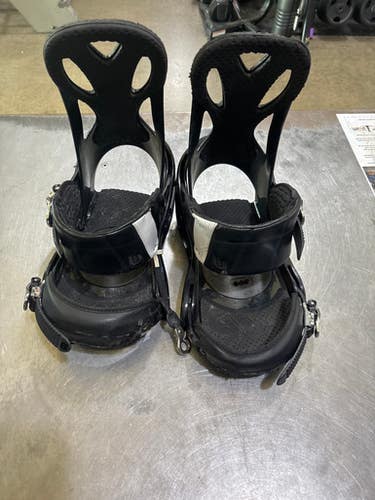 Used Burton CARTEL EST 2013 - MEDIUM SZ 8-11 Mens Binding Only Black MD 11605-C000206524