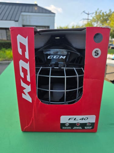 New Black Small CCM FL40 Helmet