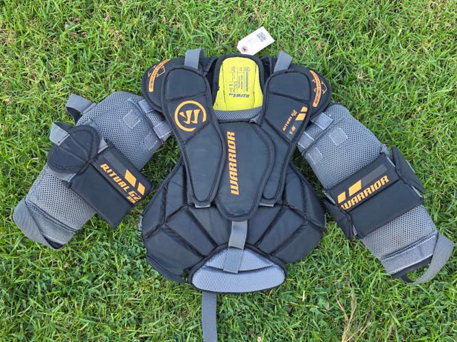 Youth Small / Medium Warrior Ritual G2 Goalie Chest Protector