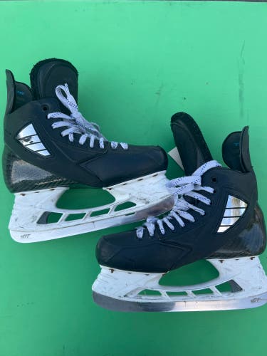 Senior True Pro Custom Hockey Skates Regular Width Pro Stock 9