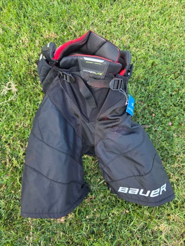 New Black Senior Medium Bauer Vapor Hyperlite Hockey Pants