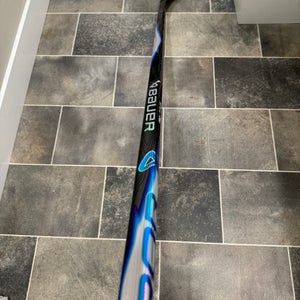 Senior Bauer Vapor FlyLite Right Handed Hockey Stick P92 (New)