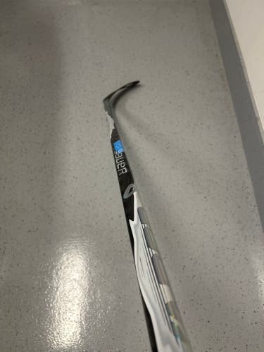 Senior Bauer Vapor FlyLite Left Hand P92 (New)