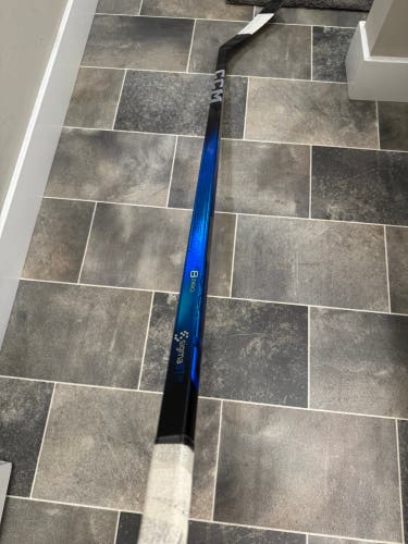 Senior CCM JetSpeed FT8 Pro Right Handed Hockey Stick P29+1/4 (Used)