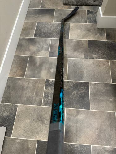 Senior Bauer Twitch Right Handed Hockey Stick P90TM (Used)