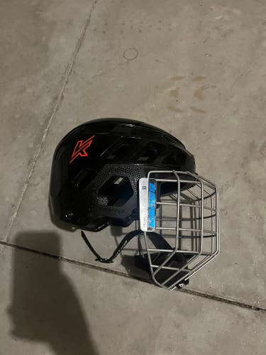Knapper Ball Hockey Helmet, Bauer face shield