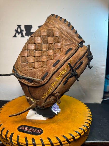 RH Baseball Glove 12" (Used)