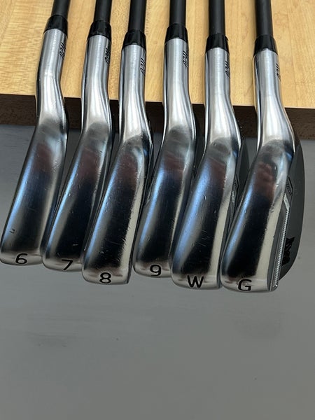 PXG 0211 XCOR2 6-PW+GW Irons RH MMT 70 Regular Flex Graphite Excellent Condition