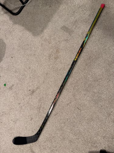 Senior Bauer Proto-R Right Handed Hockey Stick P28 (Used)