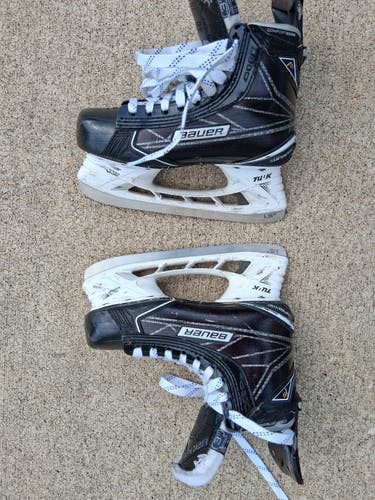 Bauer Supreme 1S Hockey Skates Size 3 (Used)