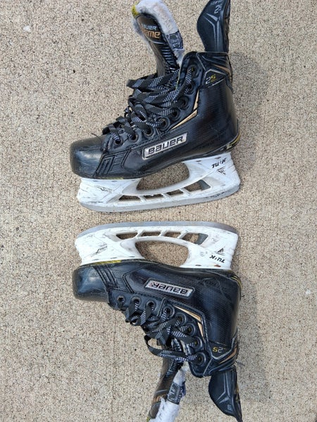 Bauer Supreme 2S Hockey Skates Size 2 (Used)