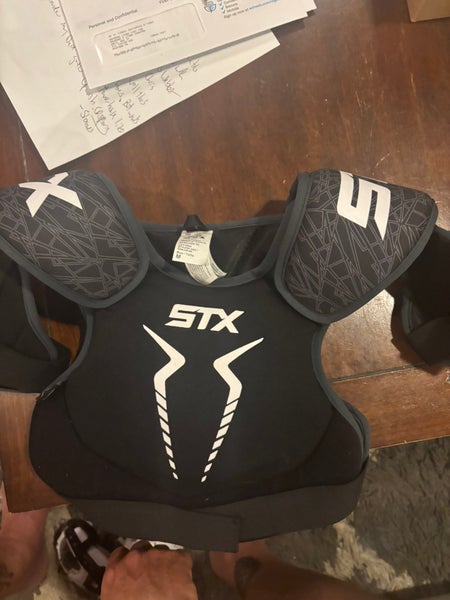 Medium Youth STX Stallion 75 Shoulder Pads (Used)