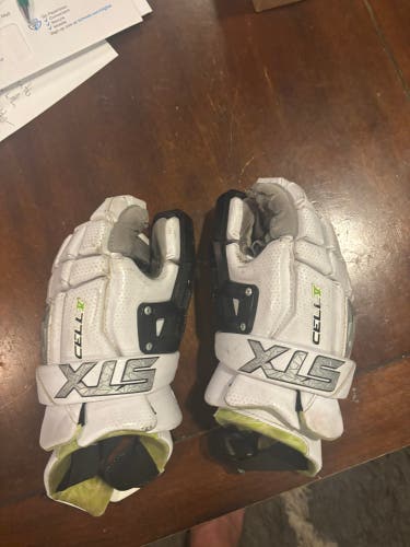 STX Cell V Lacrosse Gloves 10" (Used)